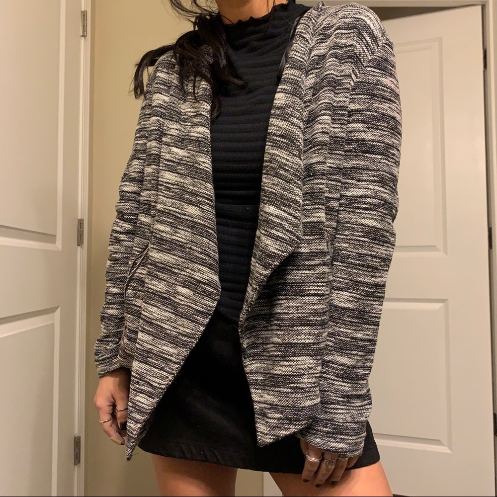 Rafaella Grey/ White/ Black loose blazer